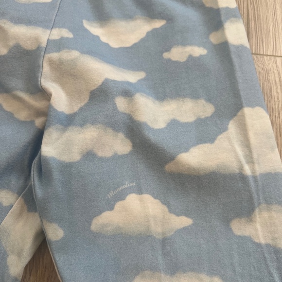 Monalissa All Over Clouds Tweety Appliqué Sky Print Leggings in Light Blue Sz. 7 - Picture 7 of 8